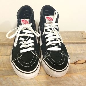 Black hightop SK8 Van's shoes size 7.5